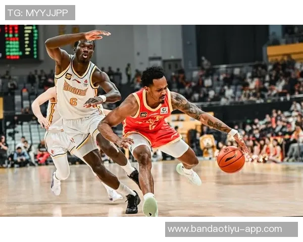 布朗闪耀全场成队史第二位单场斩获40分5板5助5断的传奇球员